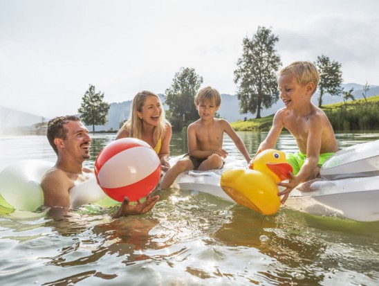 Badespass im nahegelegenen Badesee Reitdorf 